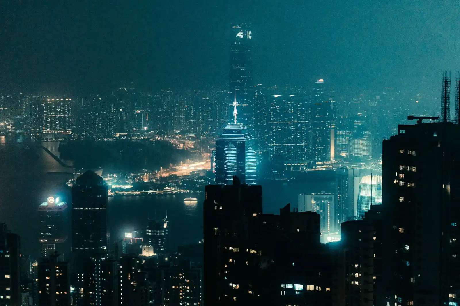 2024年植发技术学术交流热点与规范化推广进展分析
