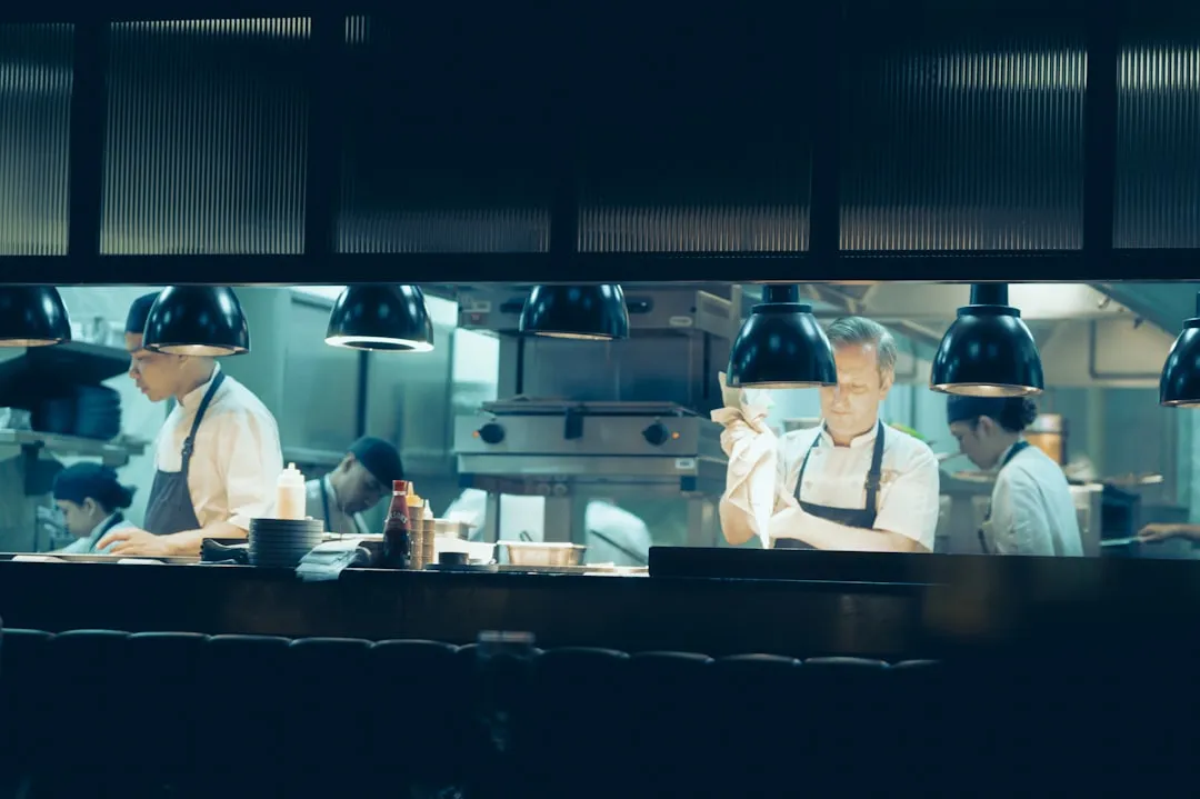 植发医师培训课程体系设计与临床实操教学要点解析